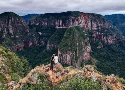 Refugio Los Volcanes + Samaipata + Bosque los Helechos
